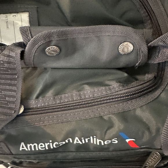 NIB!! Travel Pet Carrier, Airline Approved & Guaranteed On Board - Gray, Medium - Picture 11 of 16